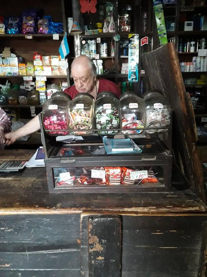 52300397_350966172296372_8203895776020004864_n