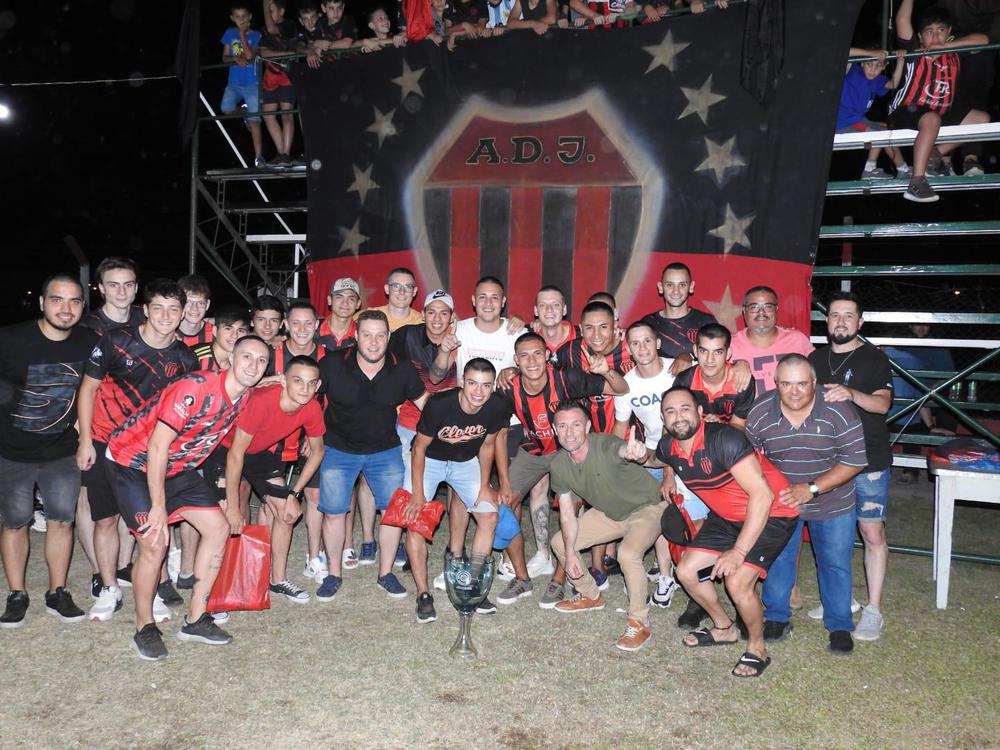 319545957_562136345920897_1788876386243567586_n (1)