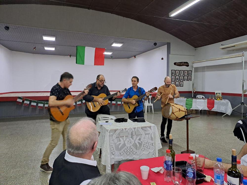 352986560_642576537902840_8909367813881400613_n