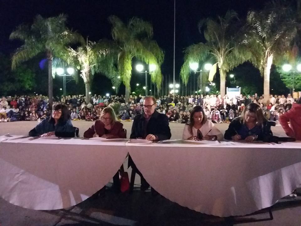 12109078_426585784218579_7380331040804364450_n