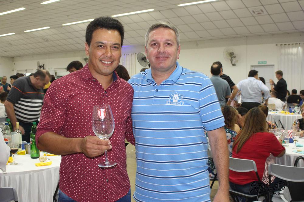 47190342_10217760549662848_5382700985284034560_n