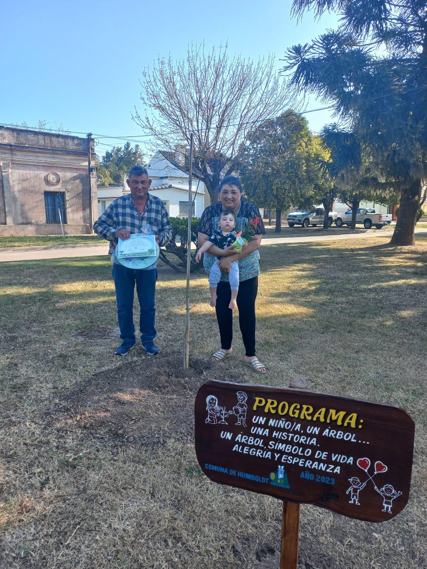 386089829_334765385714938_4006000680226364246_n