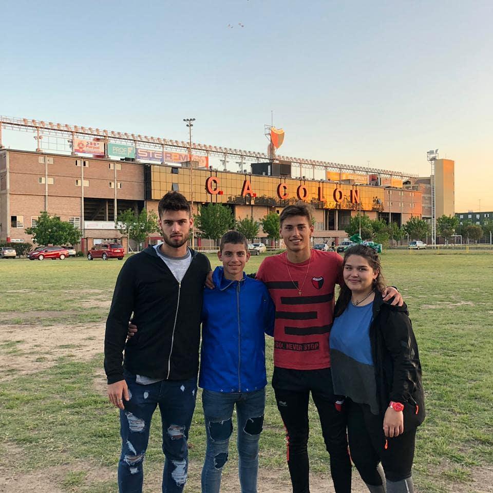 44083869_1990920220964945_7702572547392405504_n