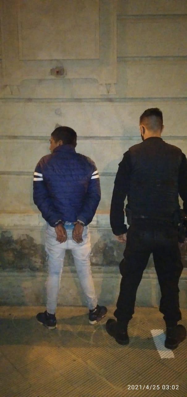 aprehendido por daño y atentado