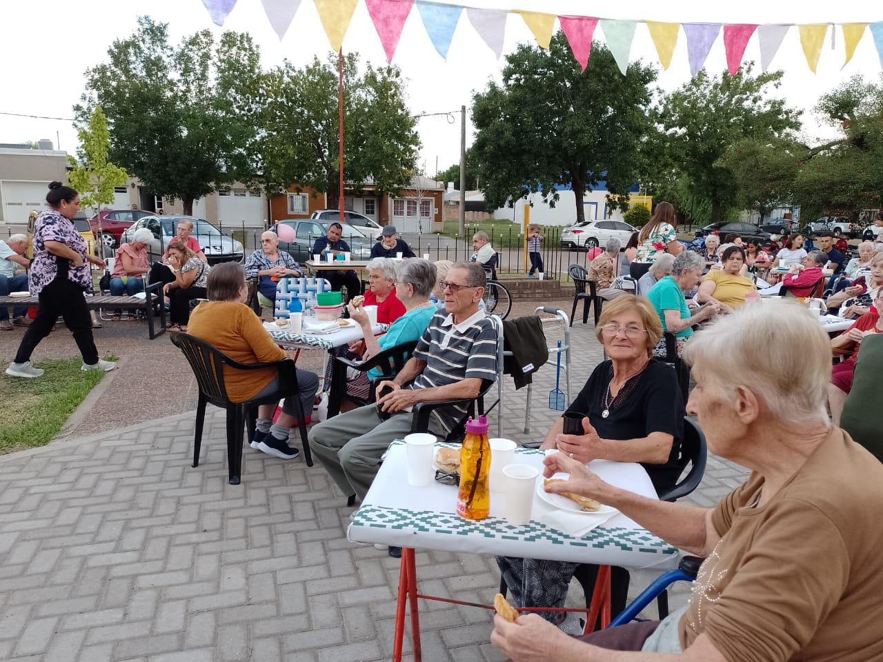 320600069_3347566292169957_7695971143179309702_n