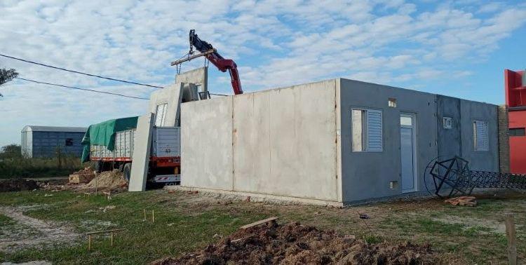 p1f8agc2pk18vq1h4c1537vq3bbd9_g