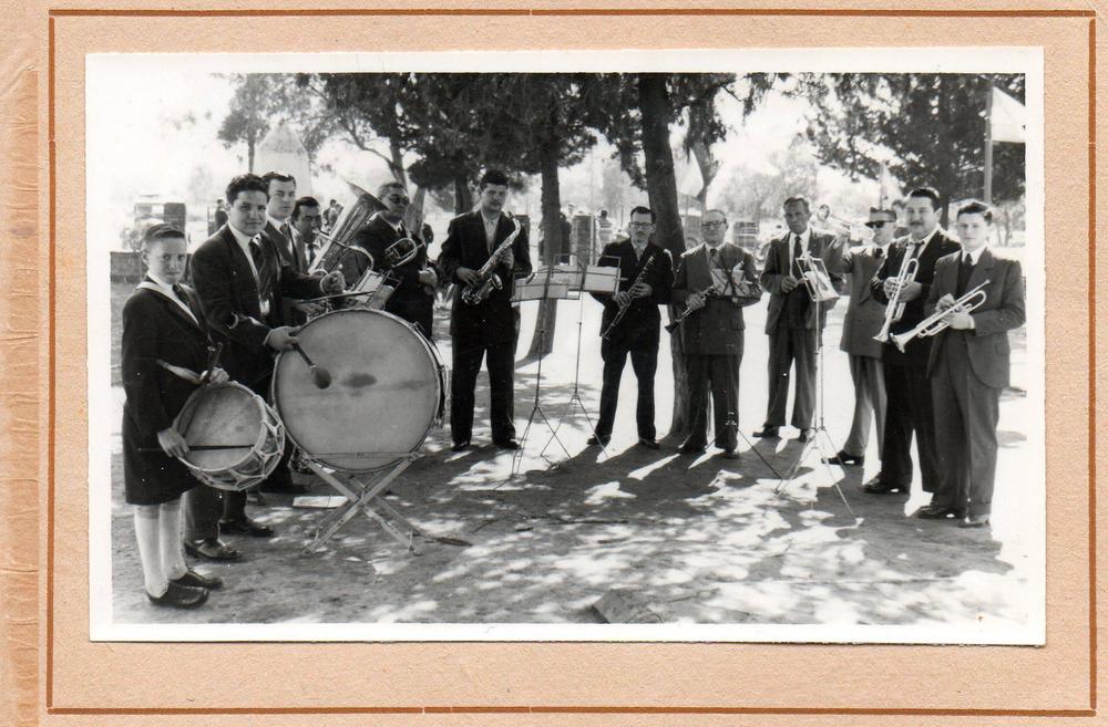 735810_1417737375112781_617324153_o