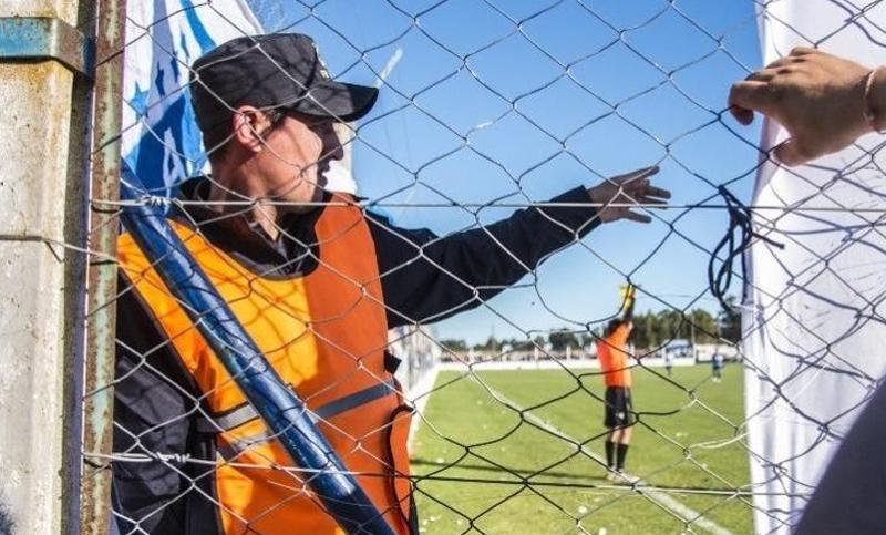 policia-cancha