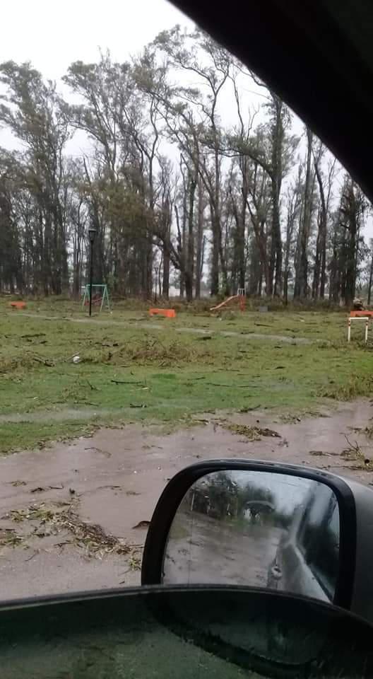 fb-img-1603630323999-1