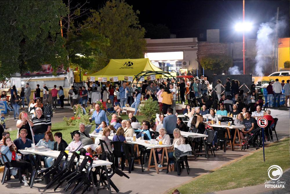 55882357_1049787445231740_679072146684641280_n