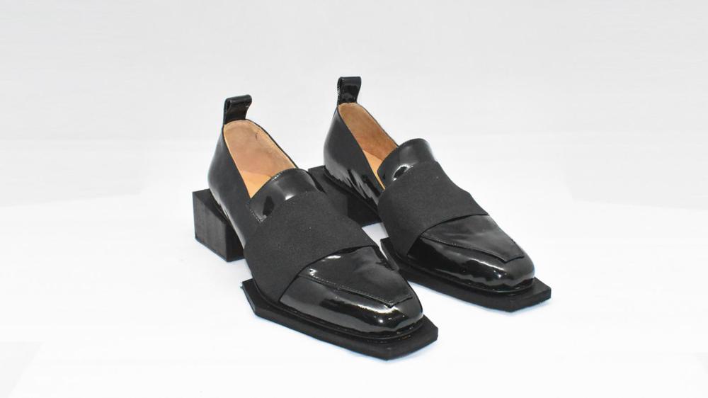 Julieta_Erdocia._Mocasin_geometrico._5.200_1583958556