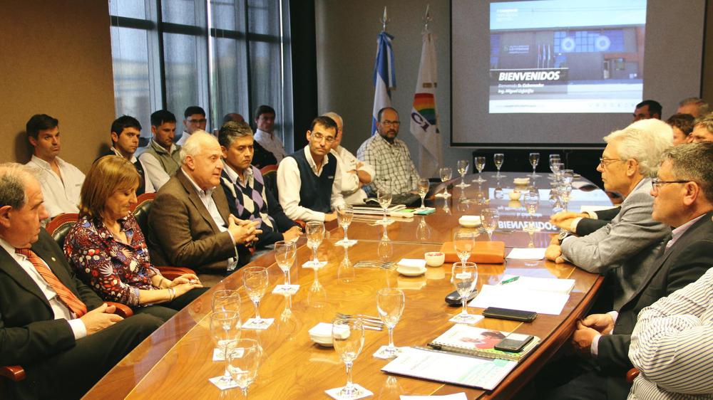 multimedia.grande.afc0f224d944acc7.4c696673636869747a204c65686d616e6e5f6772616e64652e6a7067