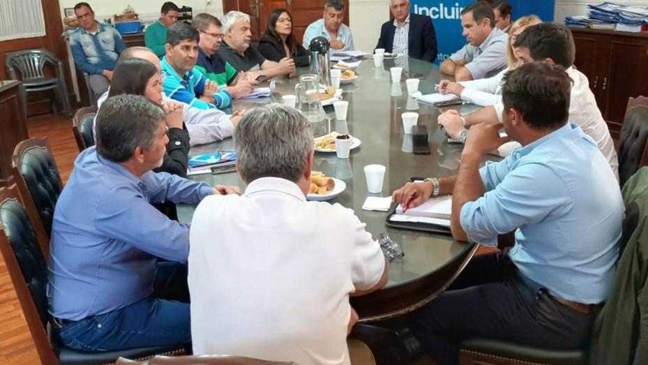 whatsapp-image-2023-10-17-at-174835