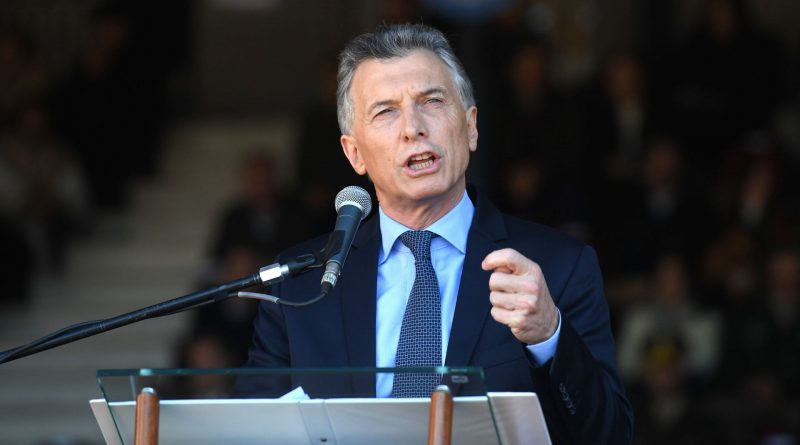 ex-presidentes-de-la-federacion-universitaria-expresaron-su-apoyo-a-macri-800x445 (1)