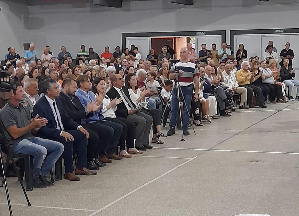 408883747_10227087543396438_1753575116250320019_n