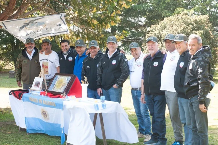 gB--ZlmwC_870x580__1