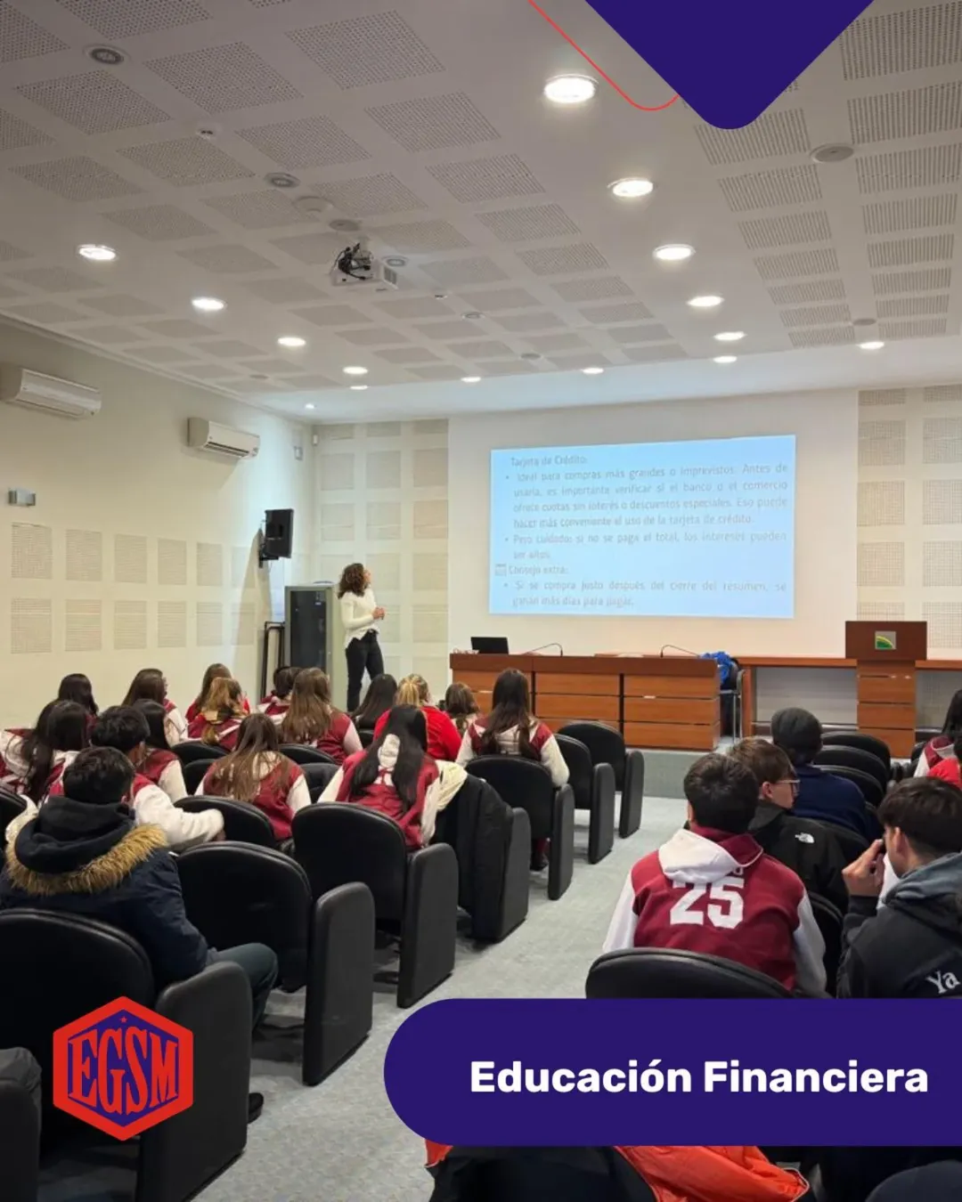 El día martes por la mañana  los alumnos de 5to B y 6to año participaron del segundo encuentro del curso...cotros  dos módulos previstos.Agradecemos especialmente a la Cooperativa Guillermo Lehmann por ceder las instalaciones. (1)