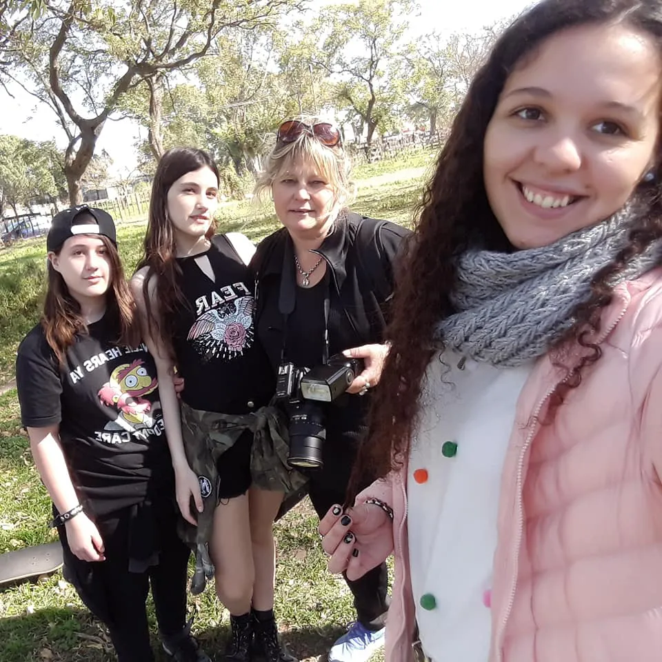 40145566_2063428083702181_1351616119173021696_n