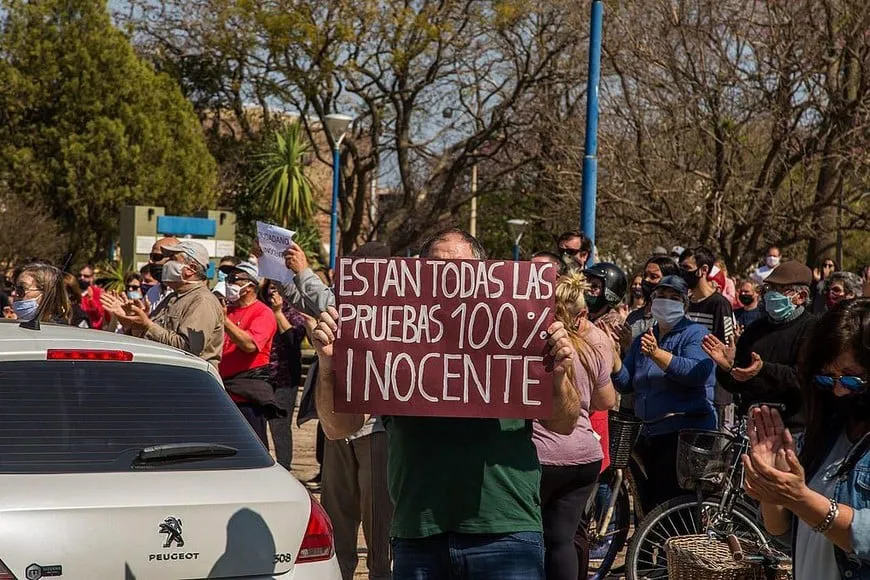 Fr9eUo80v_870x580__1