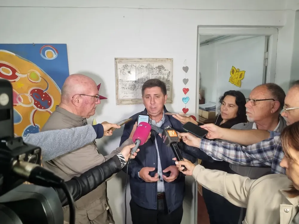 ebf85248-72e6-425b-8c0f-20b79021570b