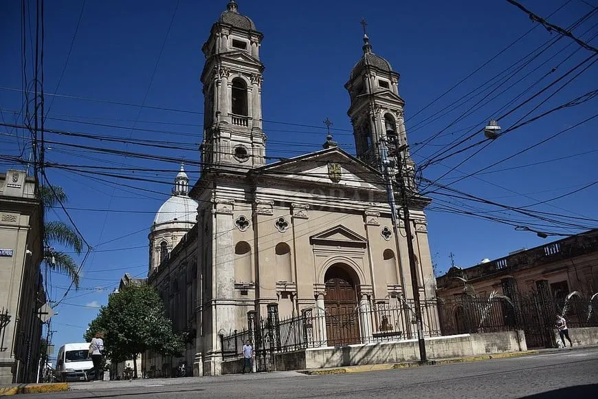 UHuJVzav1_870x580__1