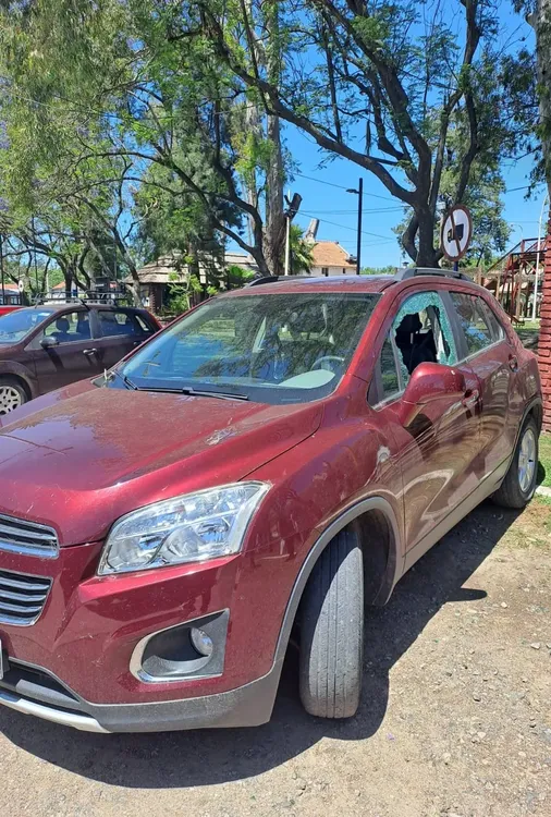 URXV.Galvez.Auto.jfif