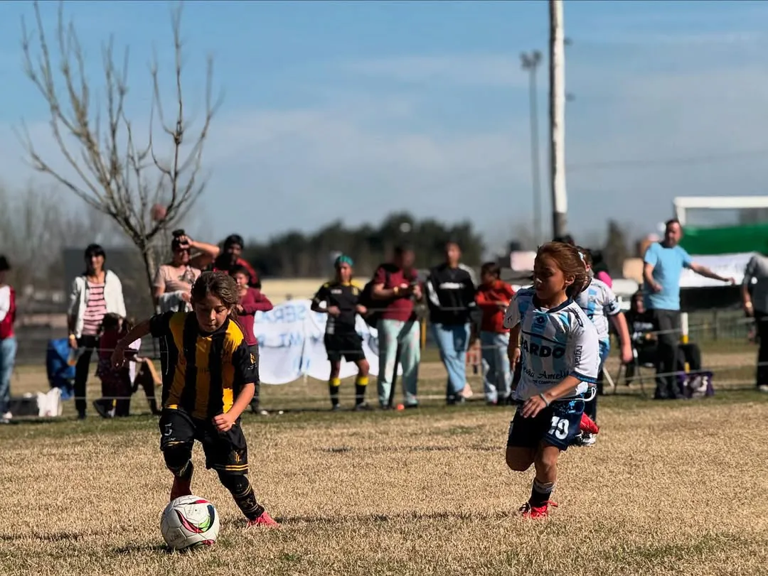 Finalizó la Primera Edición del Torneo Nacional de Fútbol Guillermito Femenino 2025 ⚽🇦🇷💛🖤¡Gr (6)