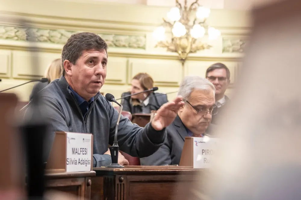 fa547b7e-2eeb-4329-bf2c-fbc304d39af0