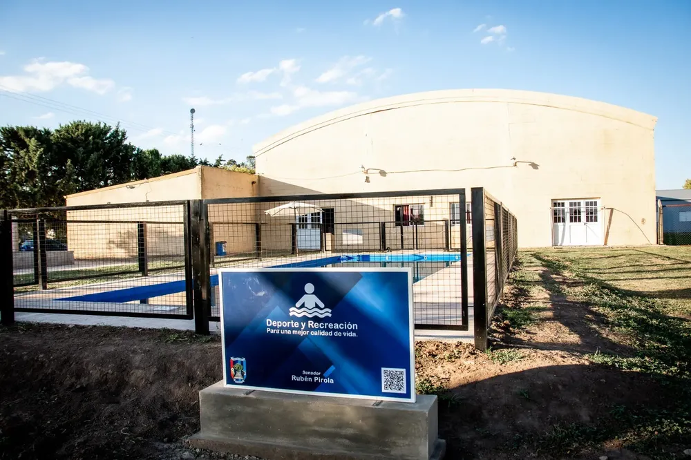 0c0e948b-6d41-4e80-b957-9441987be25f