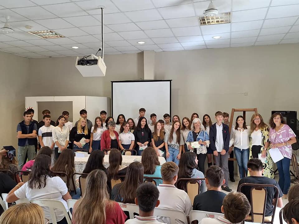 431335729_891635229426505_1933406219327882501_n